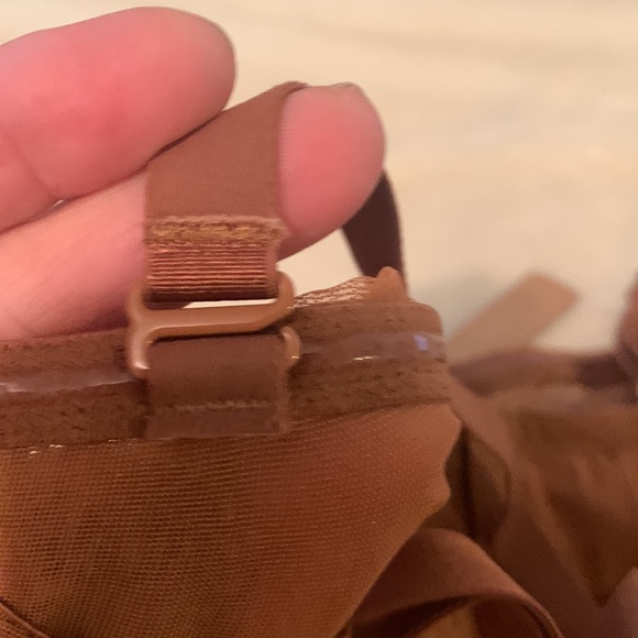 SKIMS (NWT-Bronze) Ultra Fine Mesh Strapless/Strapped Bra - Picture 8 of 9